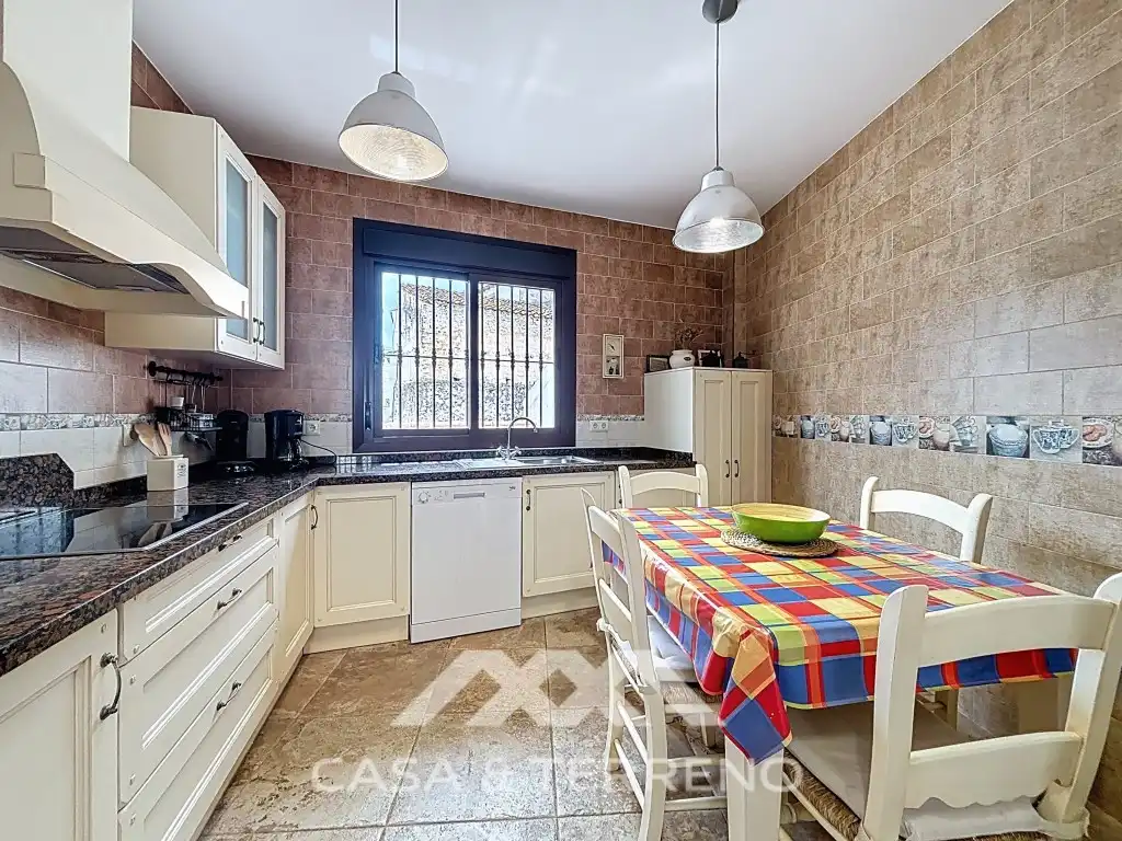 Cocina de Casa adosada en venta en Salares con Terraza
