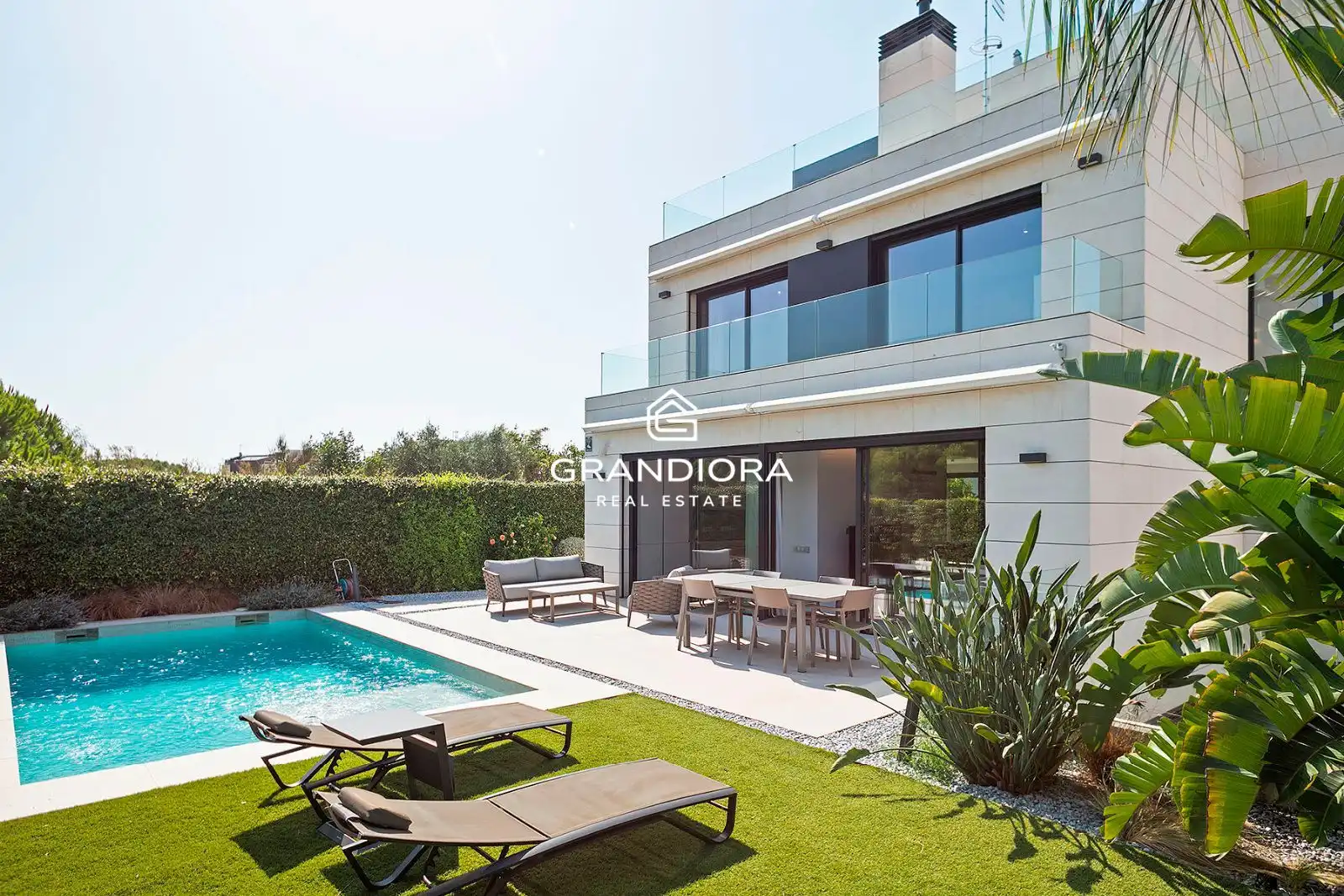 Jardí de Casa o xalet en venda en Montgat amb Aire condicionat, Terrassa i Traster