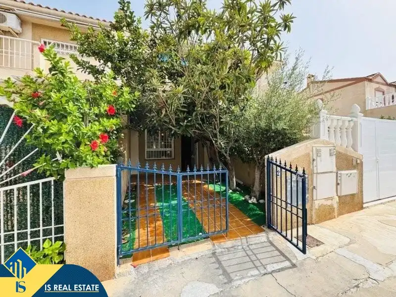 Bungalow amb piscina en venda a Nueva Torrevieja - Aguas Nuevas, imagen 7