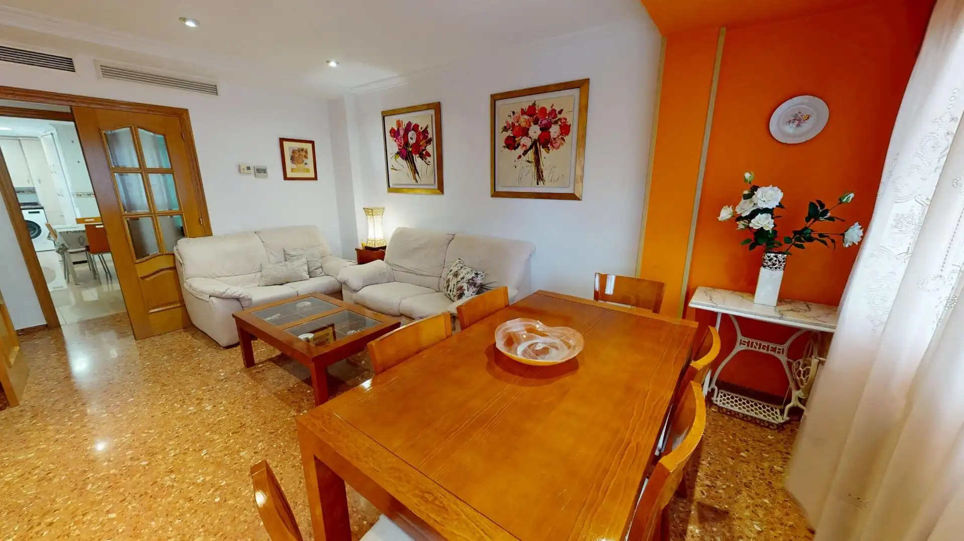 Comedor de Piso en venta en Valencia con Aire acondicionado, Calefacción y Balcón