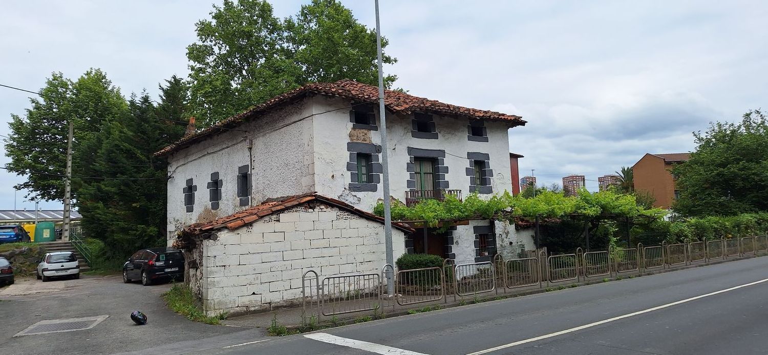 House or chalet for sale in Valle de Trápaga-Trapagaran