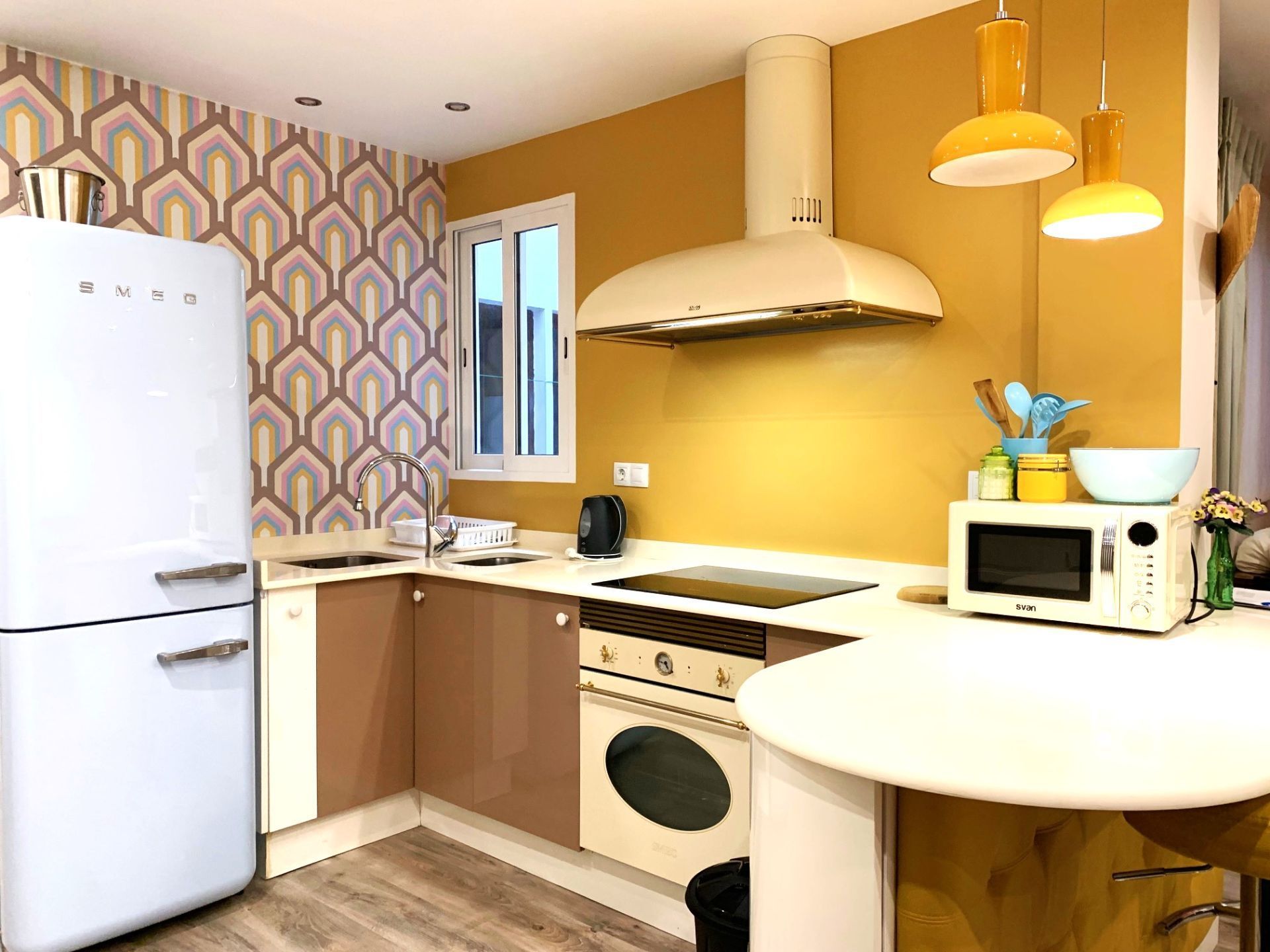 Kitchen of Flat to rent in  Valencia Capital  with Air Conditioner, Heating and Furnished