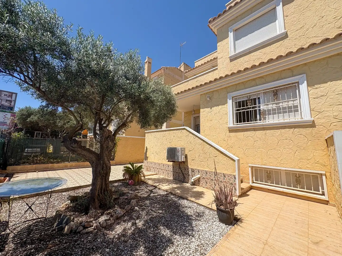 Exterior view of Detached homes for rent in Torrevieja  with Air Conditioner, Heating and Private garden