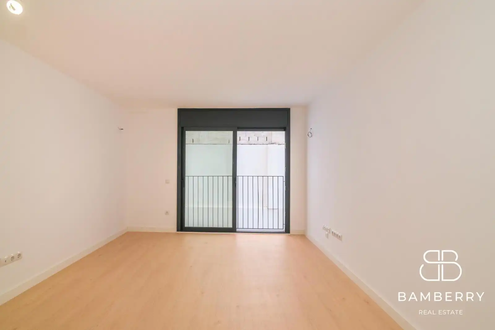 Flat for sale in Sant Boi de Llobregat  with Parquet flooring