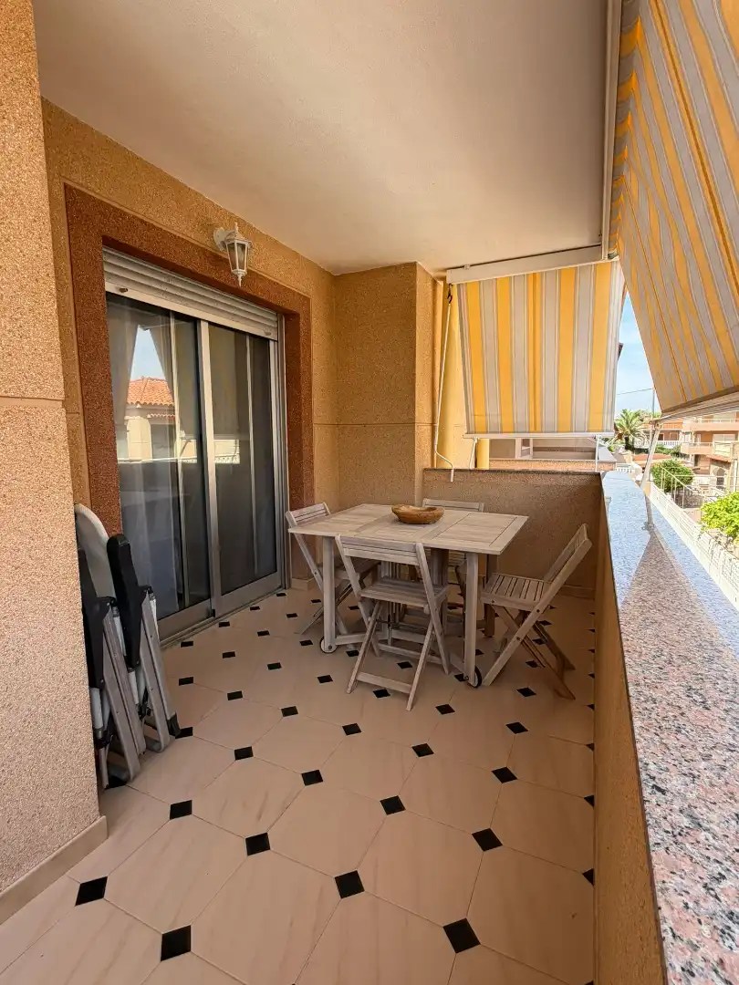 Terrassa de Apartament de lloguer en Sueca amb Parquet, Terrassa i Moblat