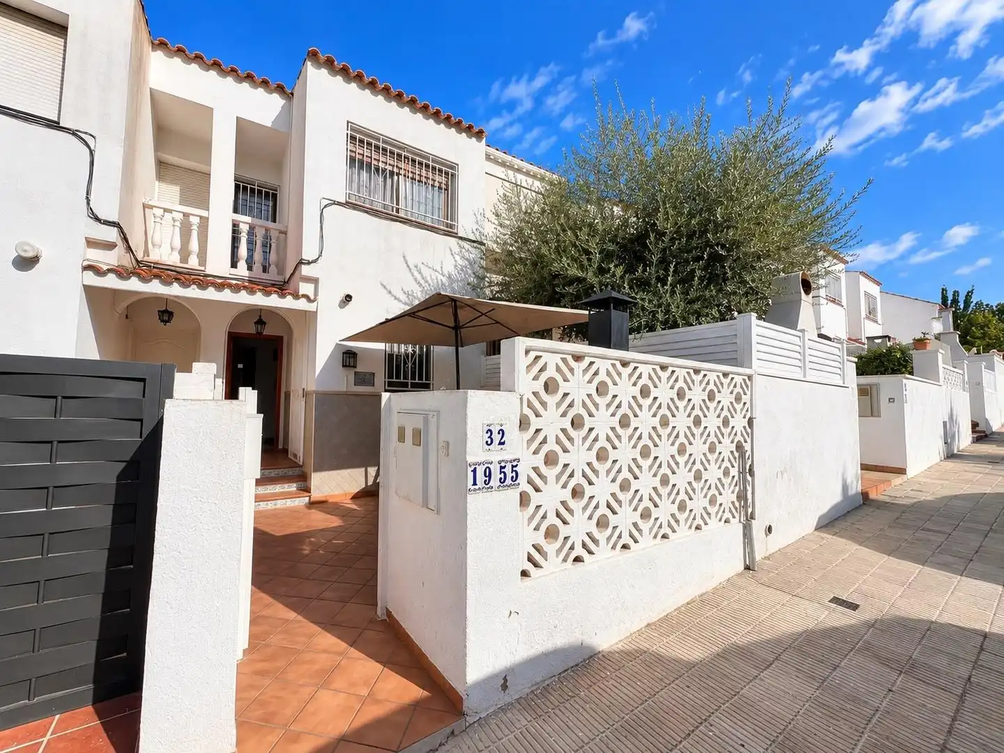 Detached homes for sale in La Franquesa - Oasis Park