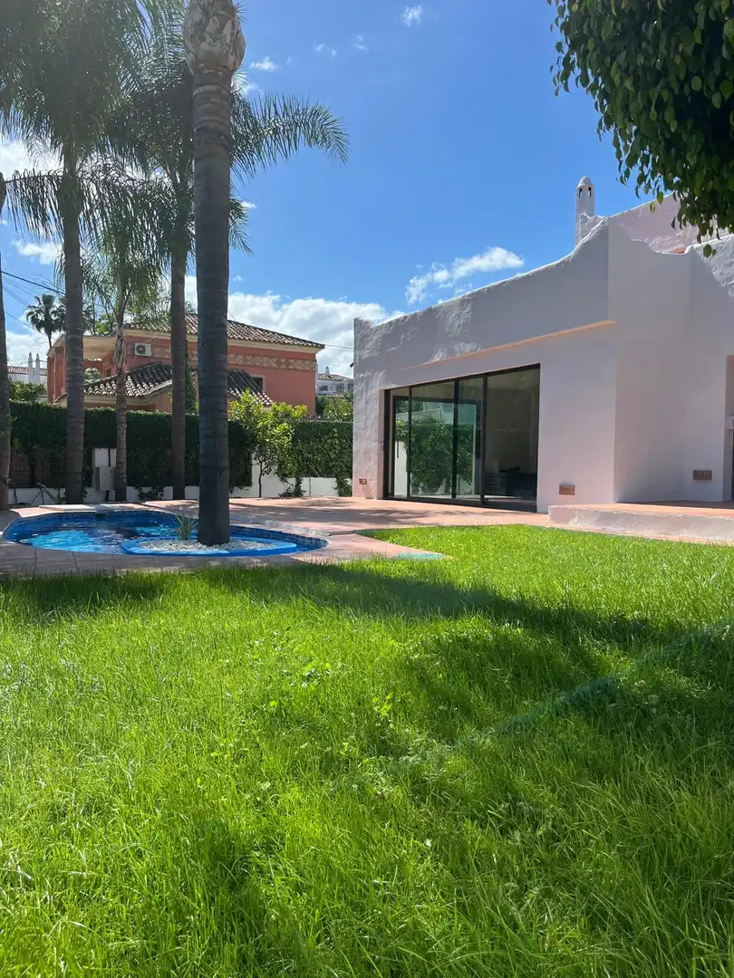 Casa amb terrassa en venda a Milla de Oro, imagen 49