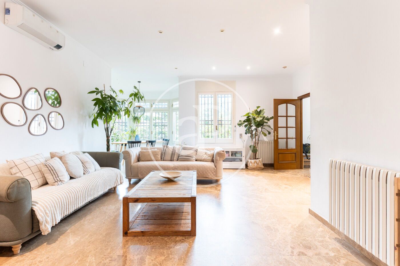 Sala d'estar de Casa o xalet de lloguer en Sant Cugat del Vallès amb Aire condicionat, Calefacció i Jardí privat