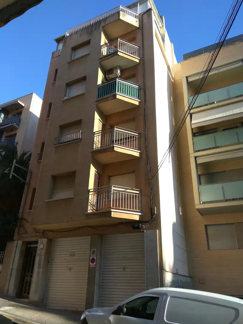 Piso en venta en C. Indústria 47 2º 2ª