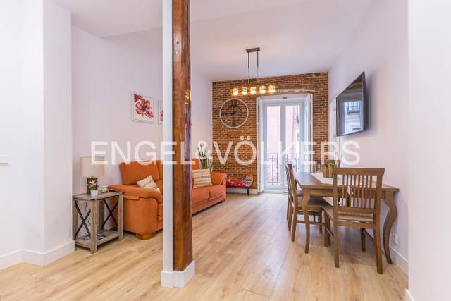 Apartamento en Alquiler en Cortes - Huertas