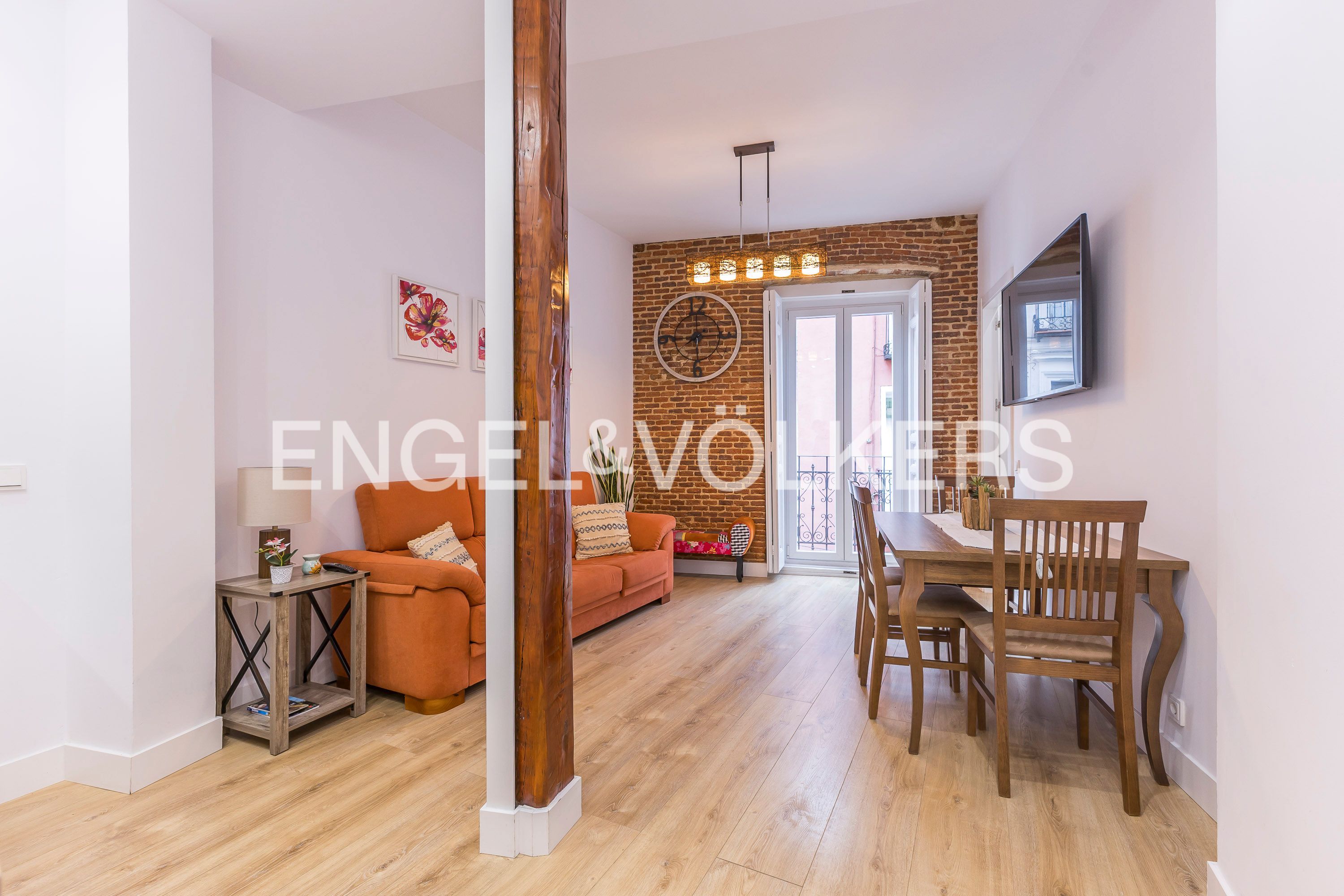 Vista exterior de Apartament de lloguer en  Madrid Capital amb Aire condicionat, Calefacció i Moblat