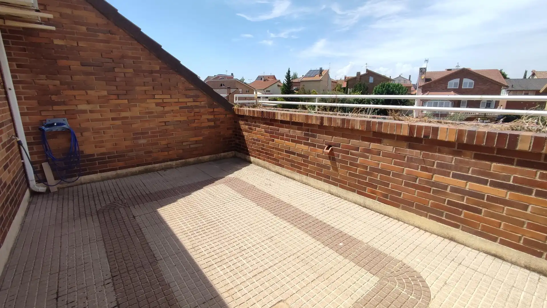 Terraza de Casa adosada de alquiler en Zaragoza con Aire acondicionado, Calefacción y Jardín privado