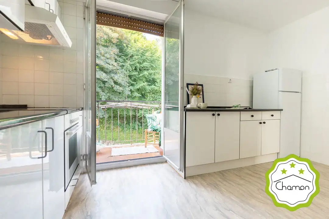 Cocina de Piso en venta en Bilbao  con Calefacción y Balcón