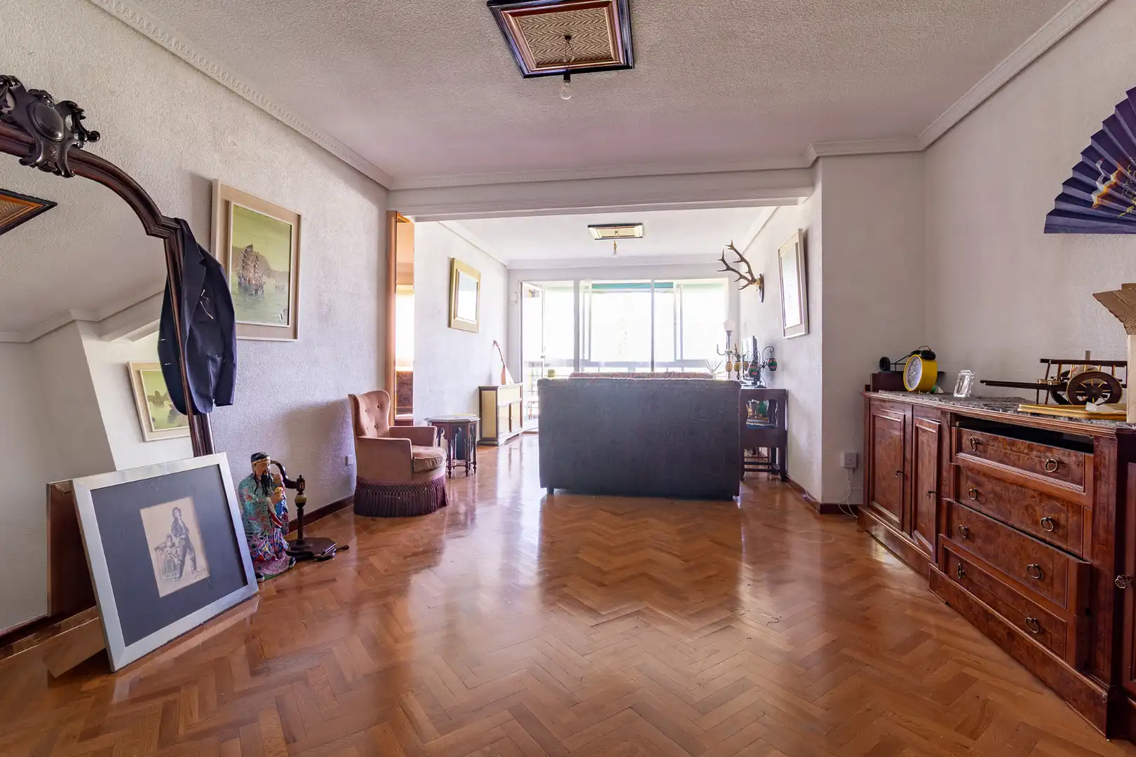 Sala d'estar de Pis en venda en Móstoles amb Calefacció, Jardí privat i Parquet