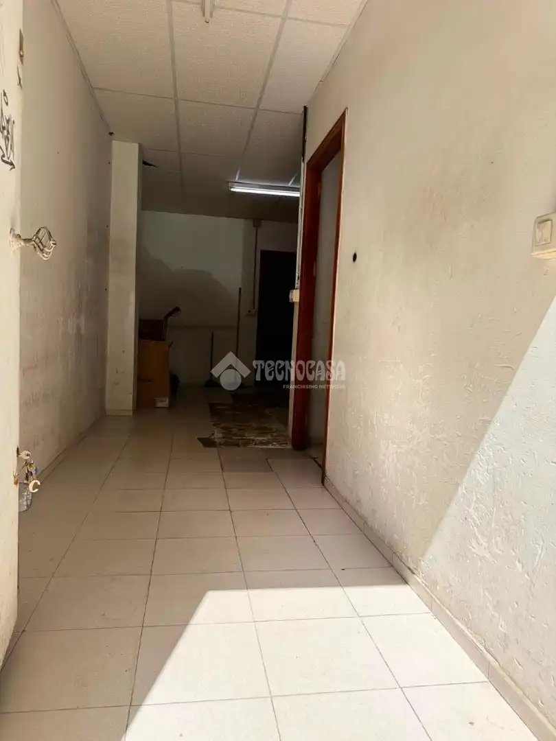 Local comercial en venda a Sur, imagen 4