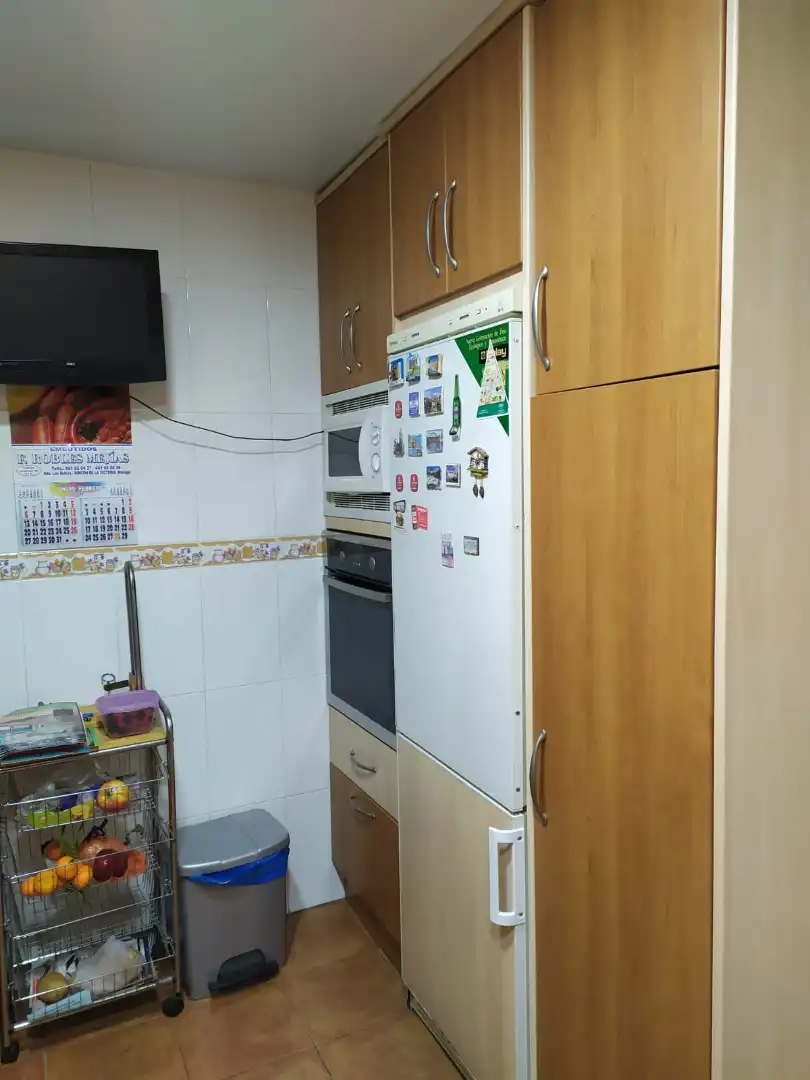 Cocina de Piso en venta en Vélez-Málaga con Trastero, Amueblado y Piscina comunitaria