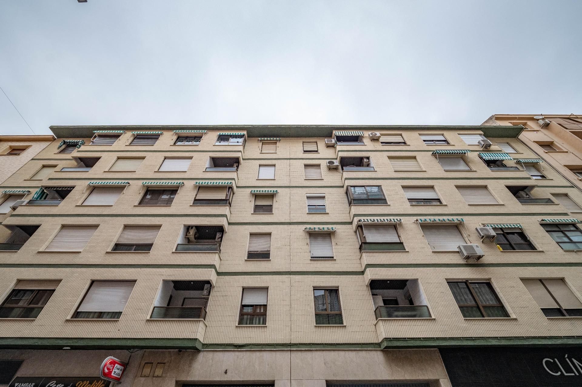 Vista exterior de Piso en venta en  Granada Capital con Terraza y Trastero