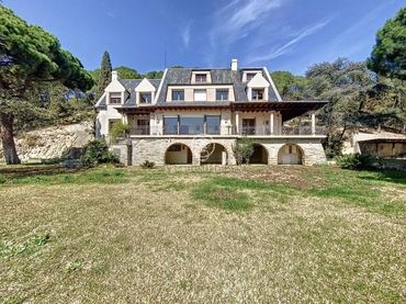 Maison rustique avec piscine à vendre à L'Ametlla del Vallès