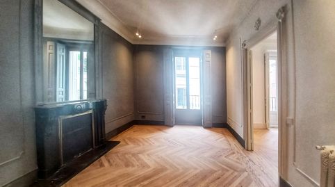 Photo 3 of Flat for rent in Calle del Almirante, Justicia - Chueca, Madrid Capital