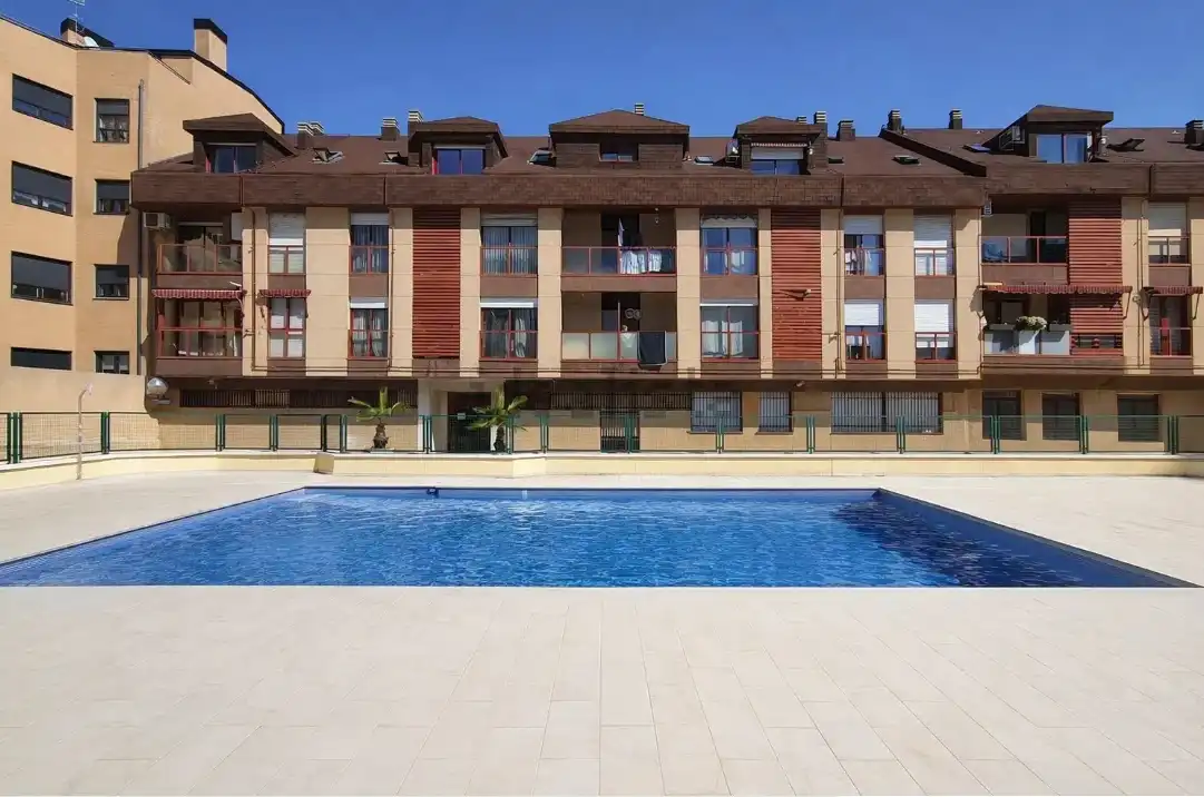 Swimming pool of Apartments for sale in Las Rozas de Madrid  with Air Conditioner, Heating and Private garden