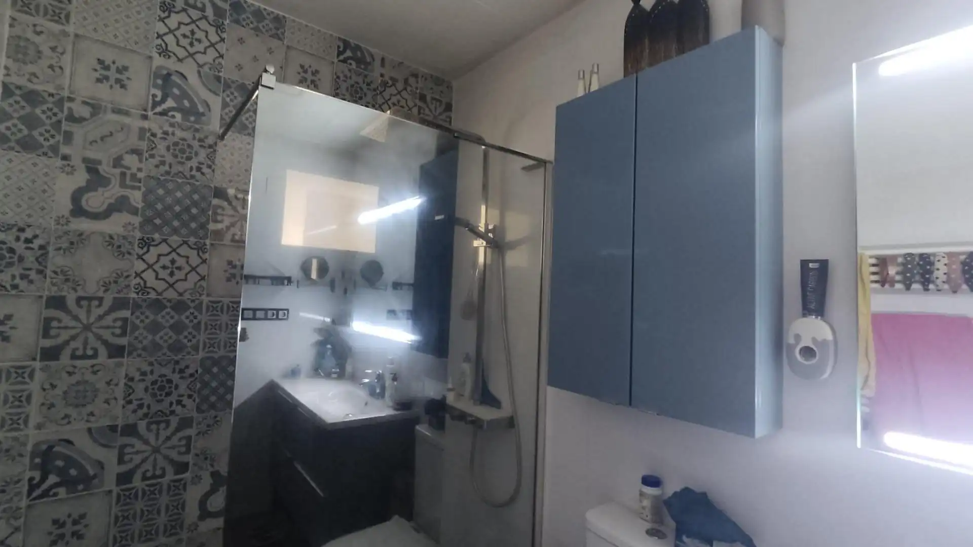 Baño de Casa adosada en venta en Caudete de las Fuentes con Calefacción, Jardín privado y Terraza