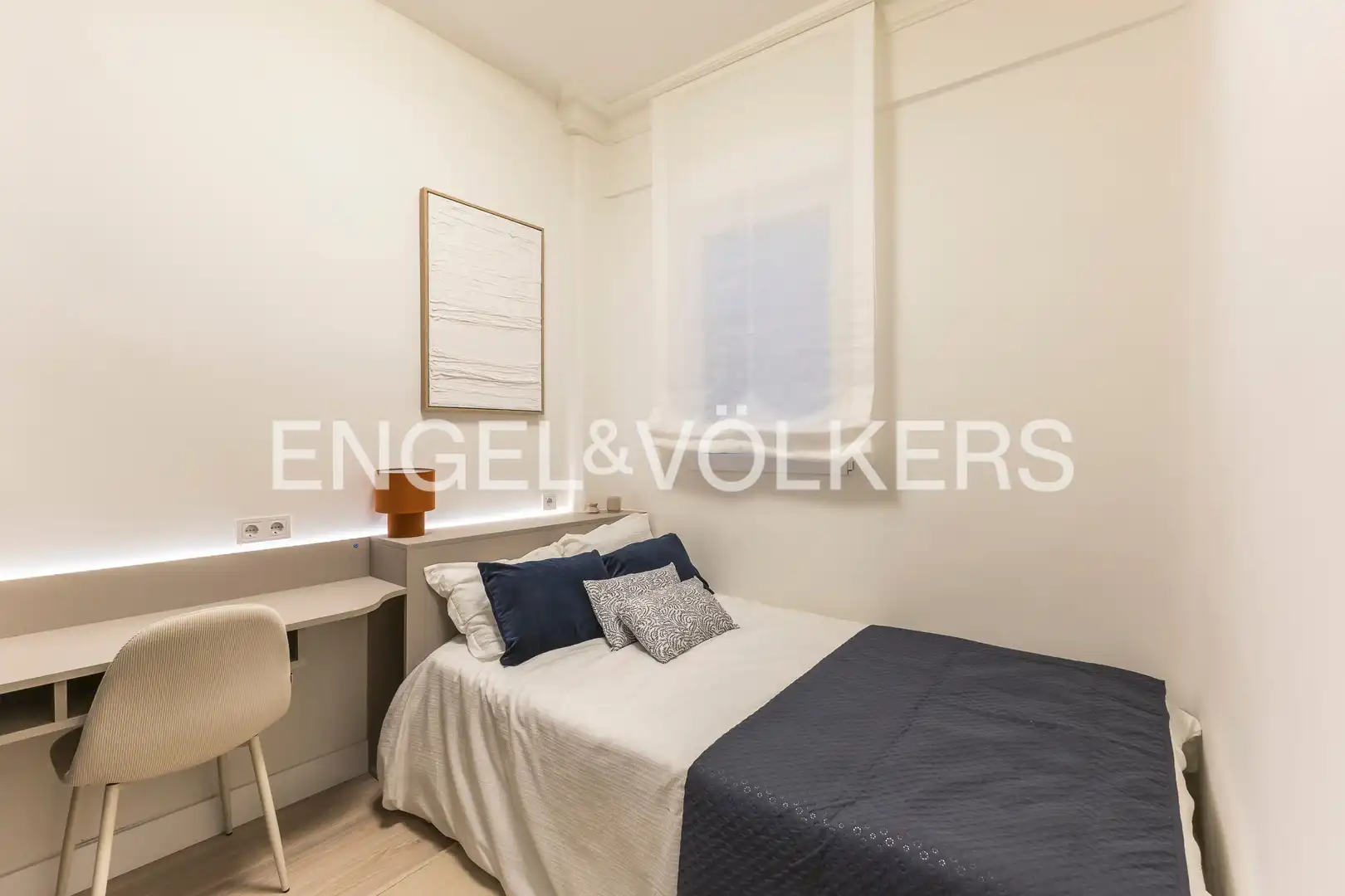 Bedroom of Flat for sale in Madrid  with Air Conditioner and Heating