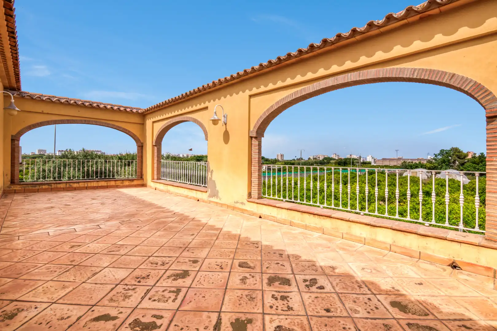 Terrassa de Casa o xalet en venda en Piles amb Aire condicionat, Calefacció i Jardí privat