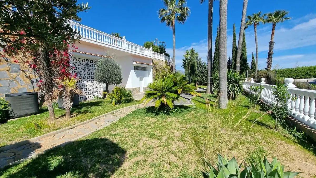 Jardí de Casa o xalet de lloguer en Benahavís amb Aire condicionat, Jardí privat i Terrassa