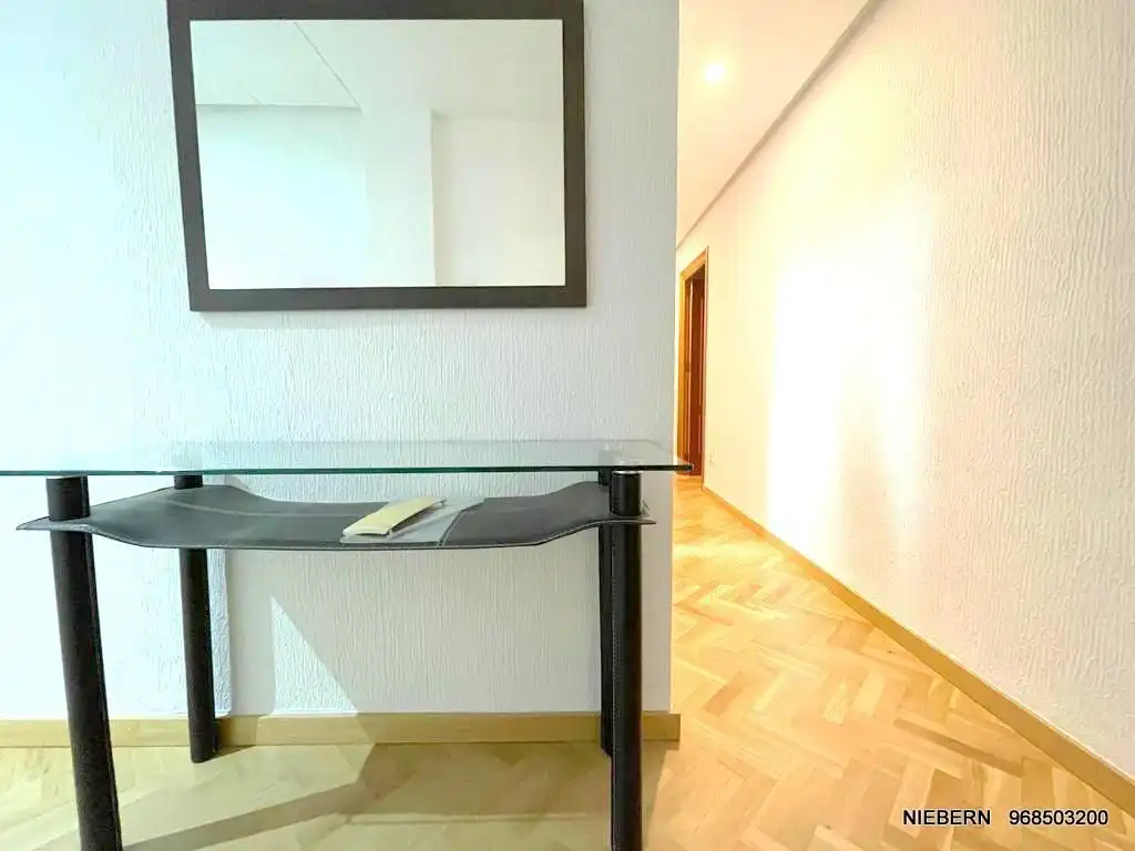 Piso de alquiler en Cartagena con Parquet, Amueblado y Horno