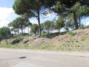Terreny residencial en venda a Carrer Riu Segre