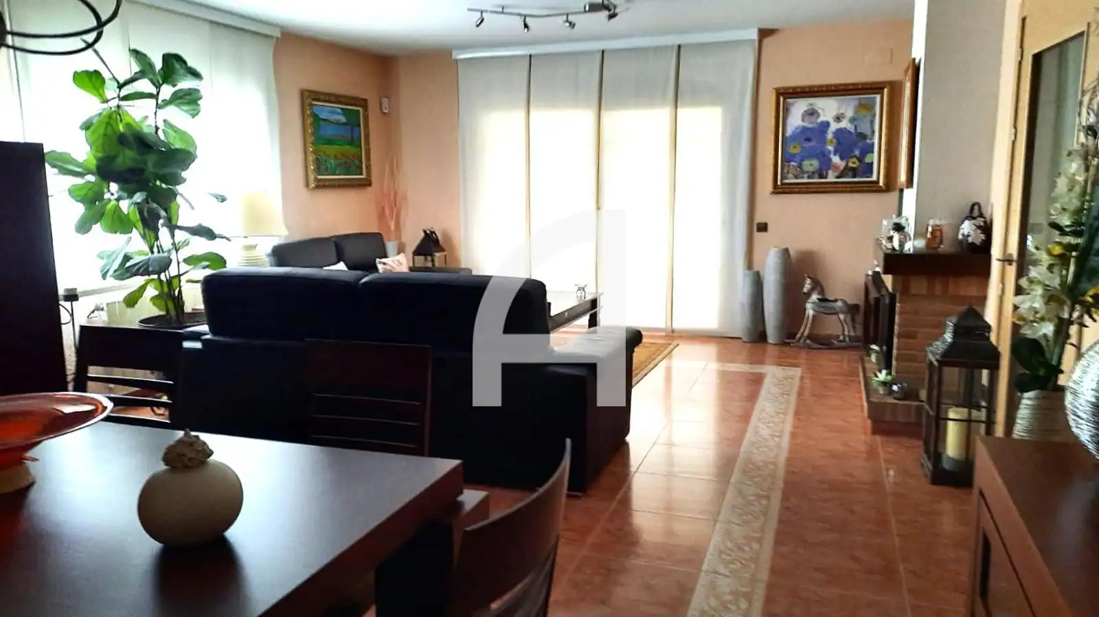 Sala d'estar de Casa o xalet en venda en Vidreres amb Aire condicionat, Calefacció i Jardí privat