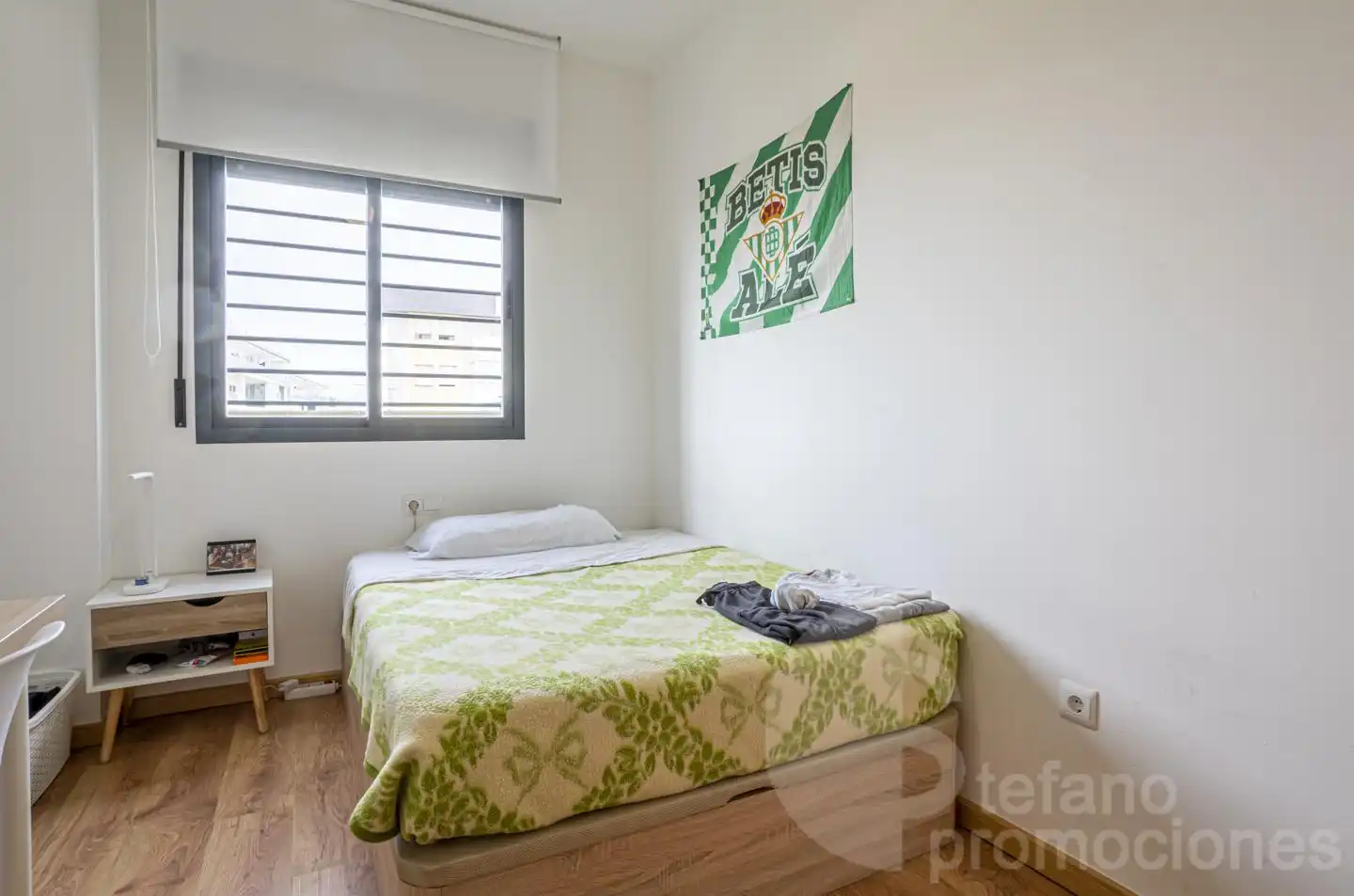 Schlafzimmer von Erdgeschoss zum Verkauf in Málaga mit Klimaanlage, Privatgarten und Parkett