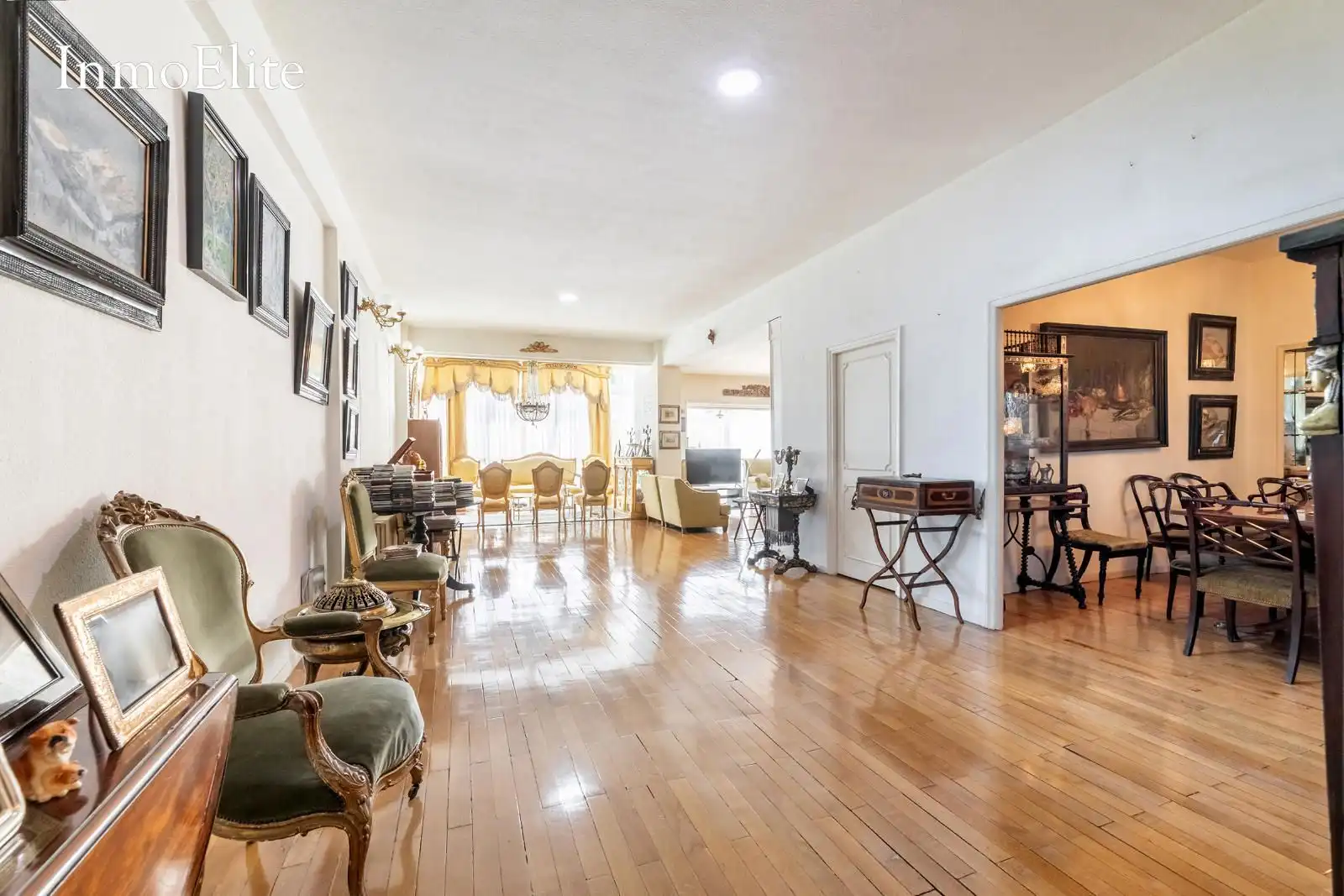 Sala d'estar de Pis en venda en  Madrid Capital amb Aire condicionat, Calefacció i Parquet