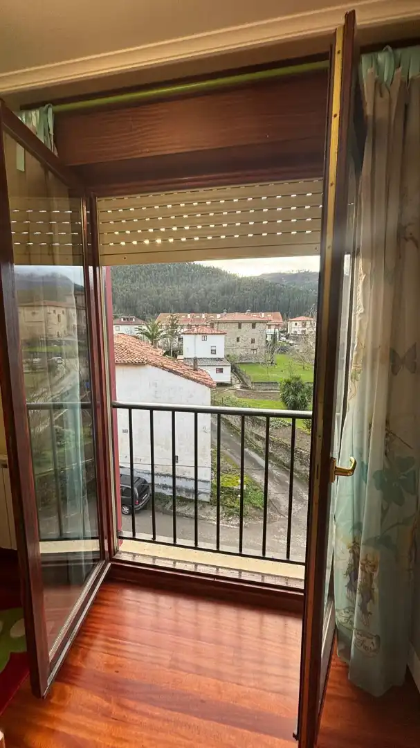 Außenansicht von Wohnung zum Verkauf in Ramales de la Victoria mit Heizung, Terrasse und Möbliert