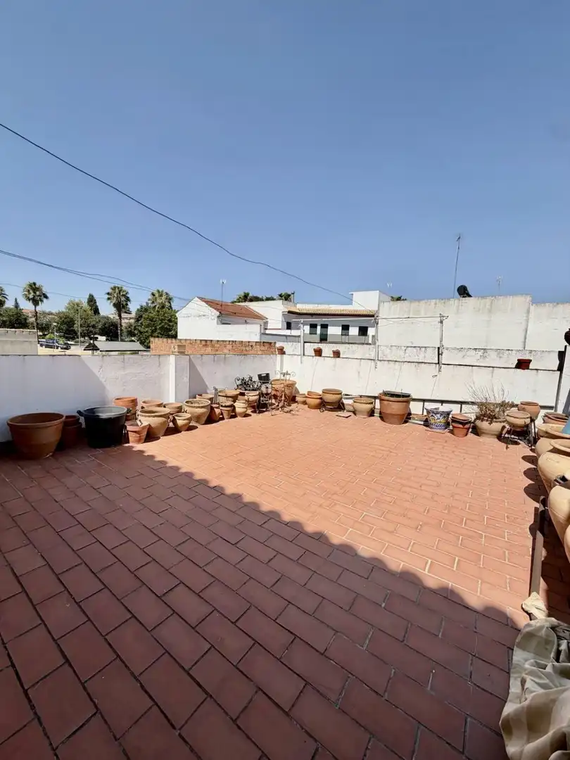 Terrassa de Casa o xalet en venda en Sanlúcar la Mayor amb Calefacció i Terrassa