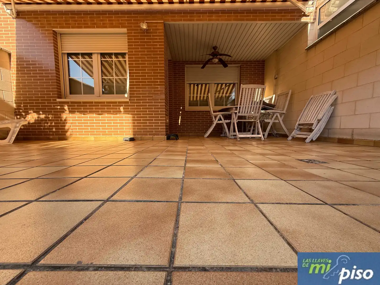 Terraza de Casa adosada en venta en Arroyo de la Encomienda con Calefacción, Jardín privado y Parquet