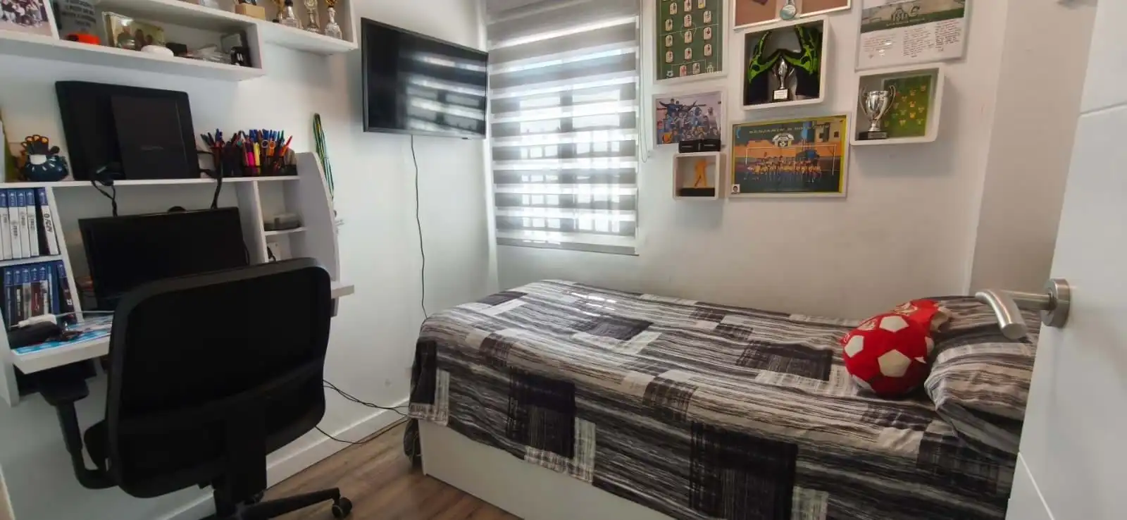 Habitación de Piso en venta en Castilleja de la Cuesta con Trastero