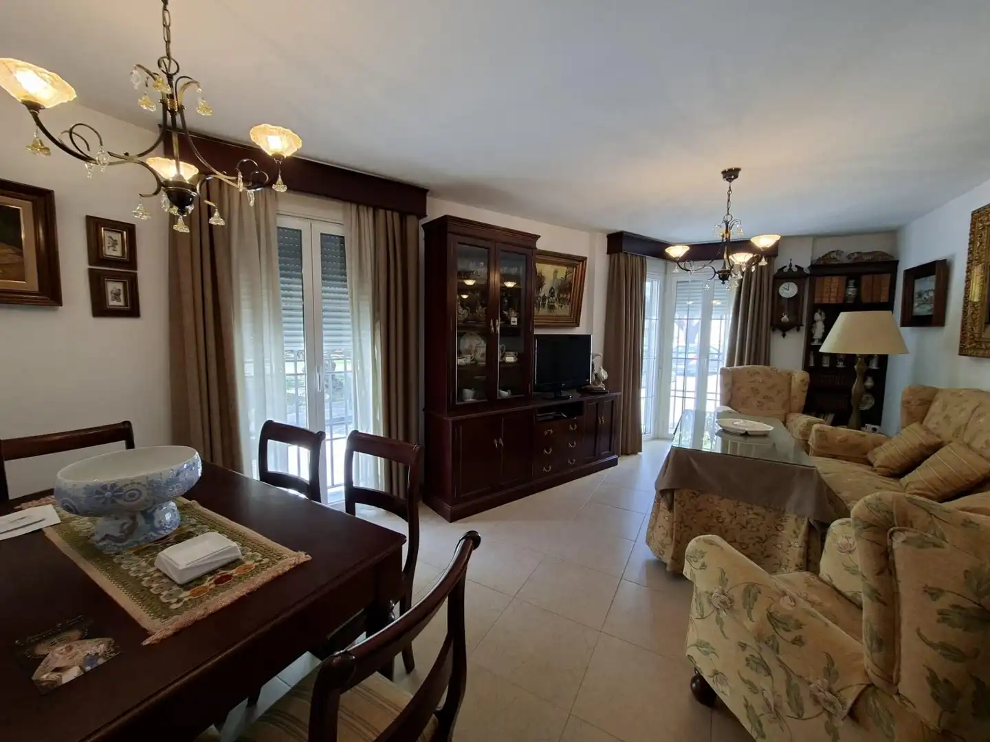 Sala d'estar de Casa o xalet en venda en Chiclana de la Frontera