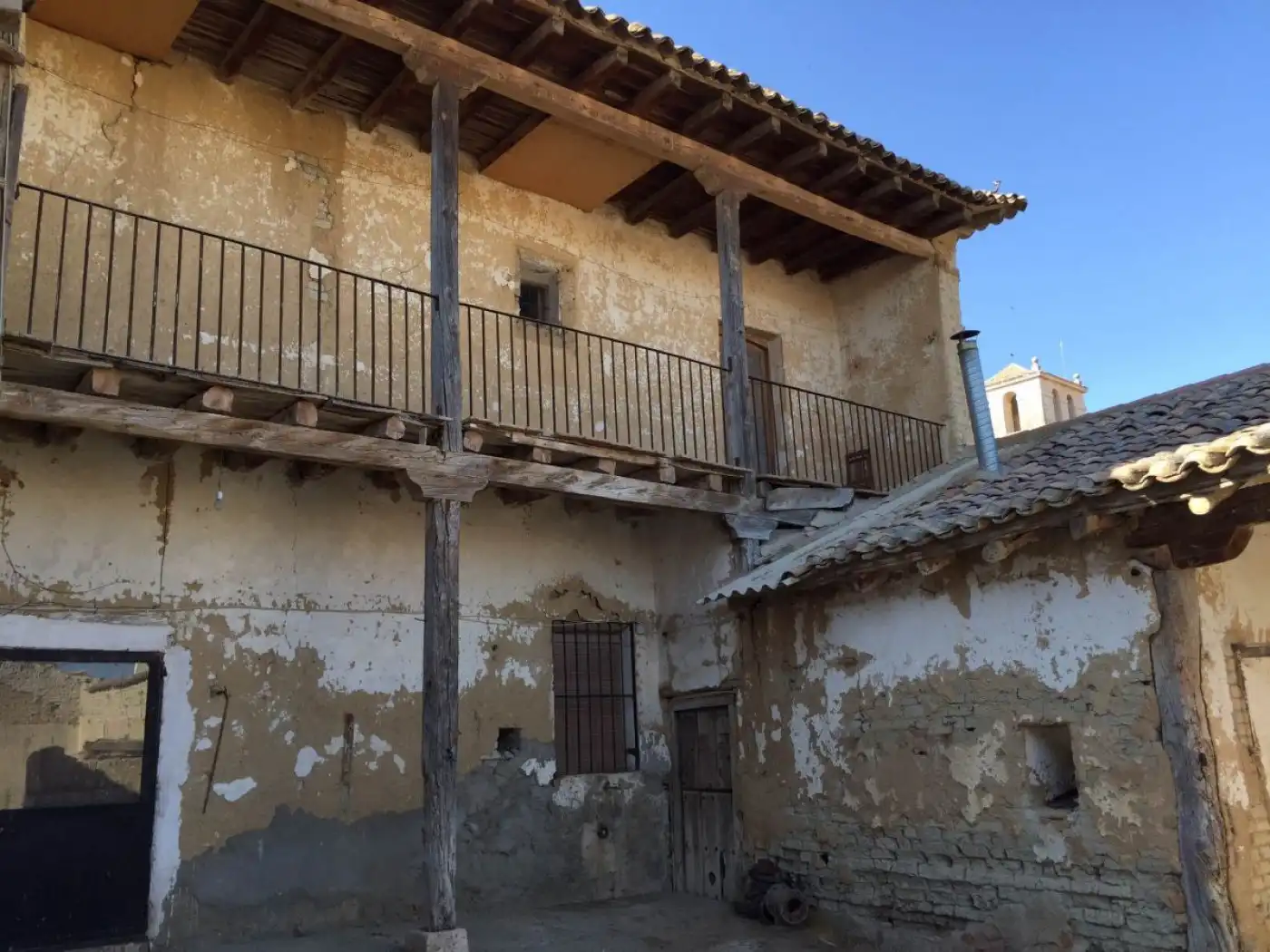 Vista exterior de Finca rústica en venda en Bercero amb Calefacció