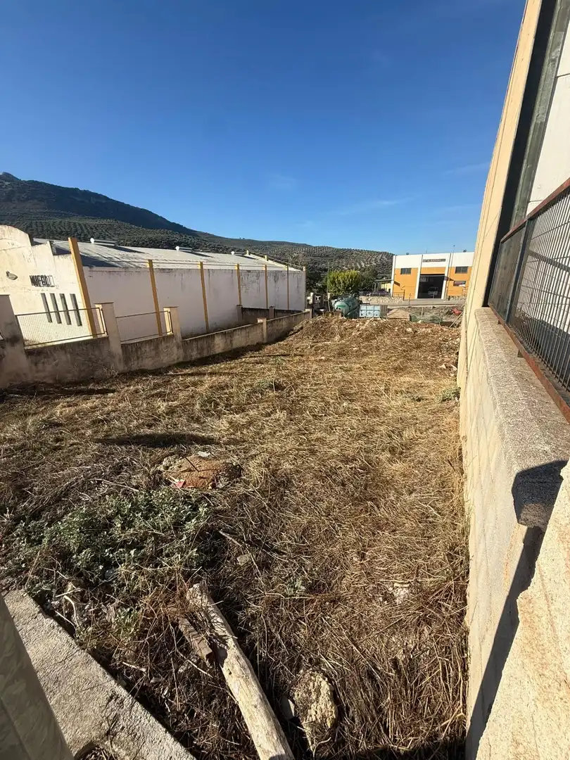Terreno industrial en venta en Quesada, Jaén
