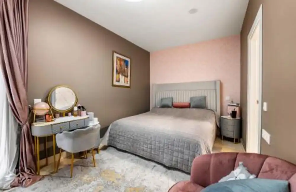 Schlafzimmer von Erdgeschoss zum Verkauf in Benahavís mit Klimaanlage, Terrasse und Abstellraum