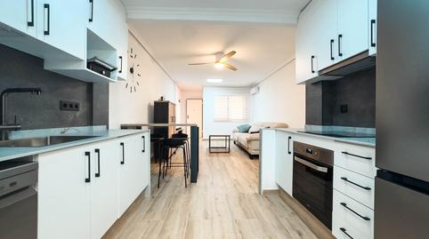 Foto 5 de Casa adosada en venda a Calle de la Bahía, 105, Los Arenales del Sol, Alicante