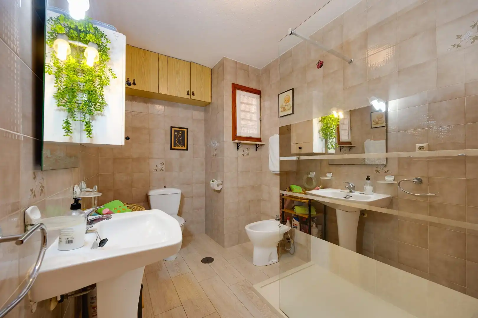 Bany de Casa o xalet en venda en Torrevieja amb Aire condicionat, Jardí privat i Terrassa