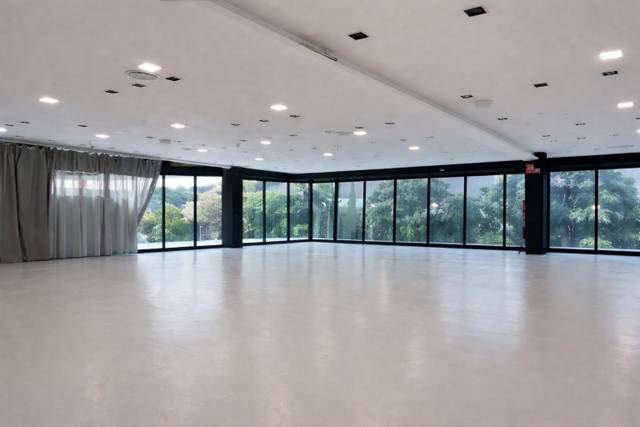 Nave industrial en Alquiler en Victoria - Les Vil·les - Canyadell