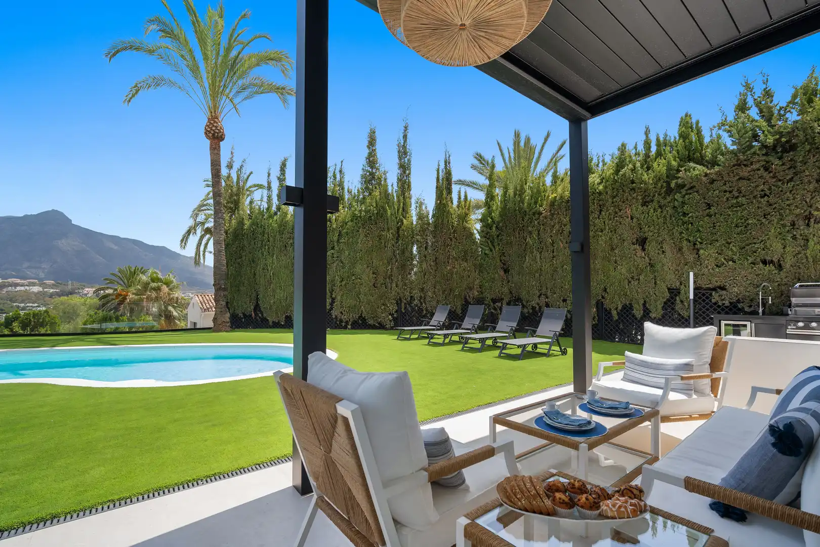 Houses for rent in Calle Alcala, Las Brisas