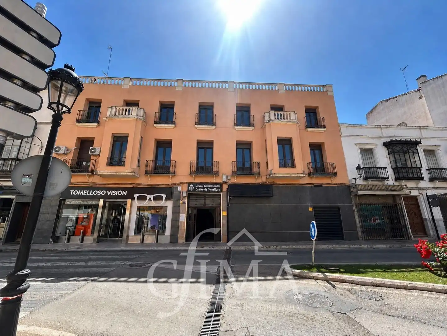 Local comercial de lloguer a Calle de Don Víctor Peñasco