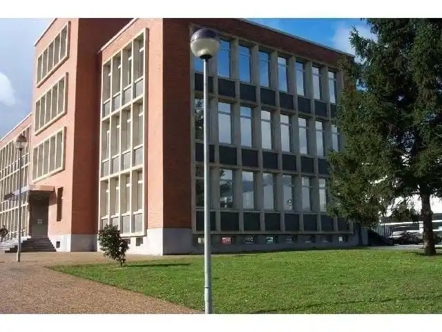 Außenansicht von Büro zur Miete in Laudio / Llodio
