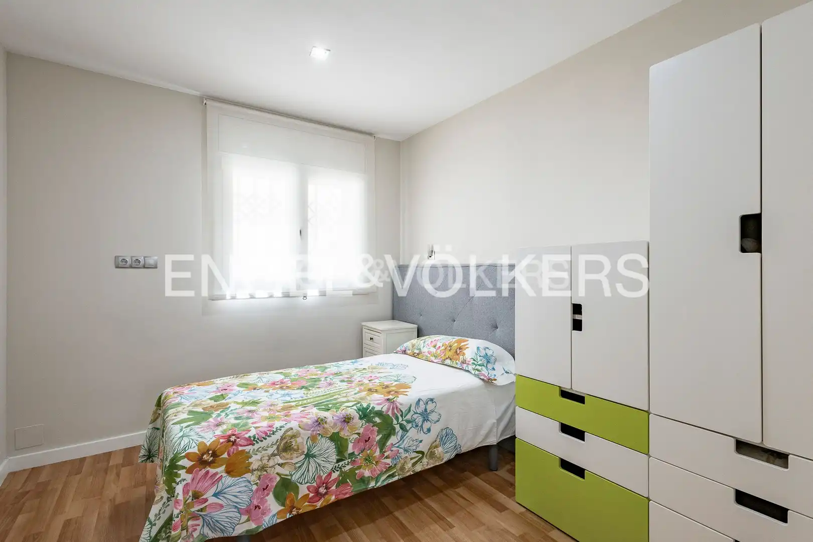 Schlafzimmer von Wohnung zur Miete in Esplugues de Llobregat mit Klimaanlage, Heizung und Parkett