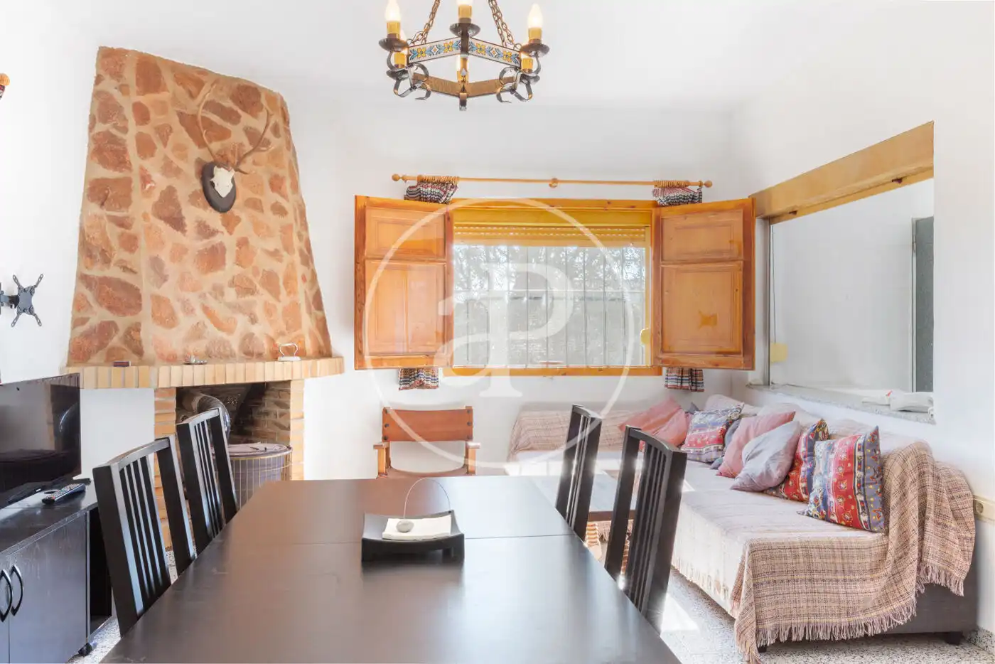 Dining room of Houses for sale in Chiva  with Air Conditioner, Heating and Private garden