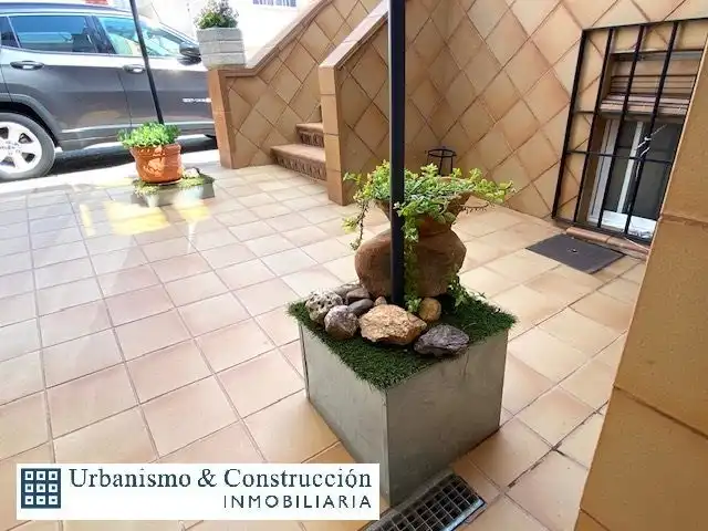 Adossat amb terrassa en venda a Ciudad Jardín, imagen 36